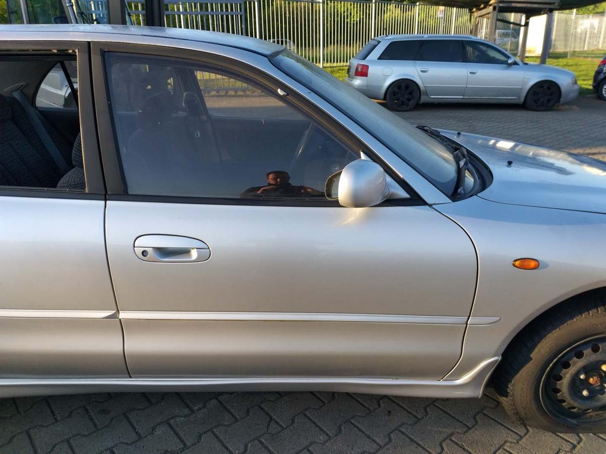 Mitsubishi Galant E50 original Tür vorn rechts Silber A69F Rohbau Bj.1995